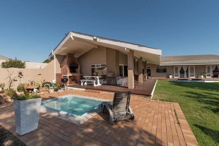 Property #RL9777-750220, House for sale in Flamingo Vlei