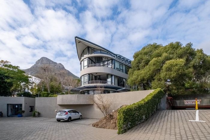 Property #RL11391-750220, Apartment for sale in Camps Bay