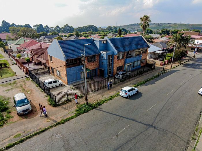 Property #RL12144-750220, Apartment for sale in Turffontein
