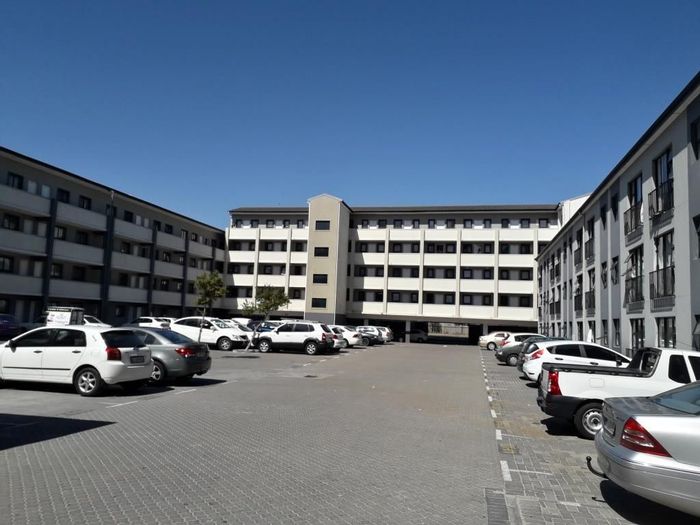 Property #RL1968-7856, Apartment for sale in Maitland