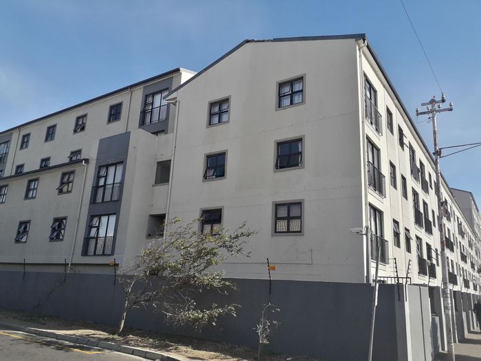 Property #RL1986-7856, Bachelor for sale in Maitland