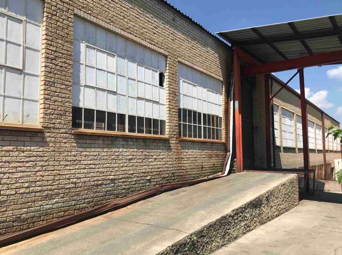 Property #V1MY13IXE, Industrial rental monthly in Wynberg