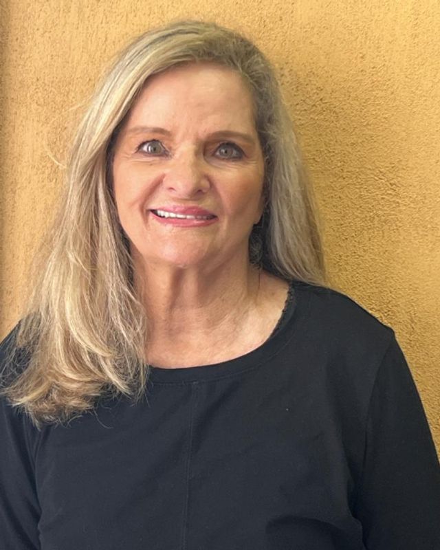 Daphne Swanepoel photo