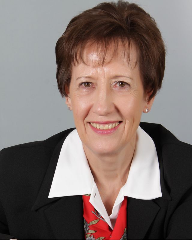 Maureen Hall photo