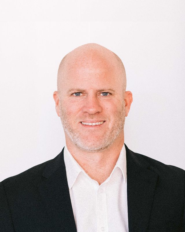 Nicholas Walker photo