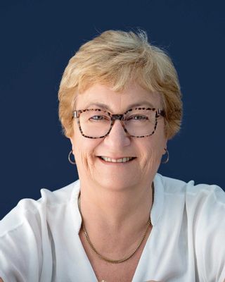 Bev Bray photo
