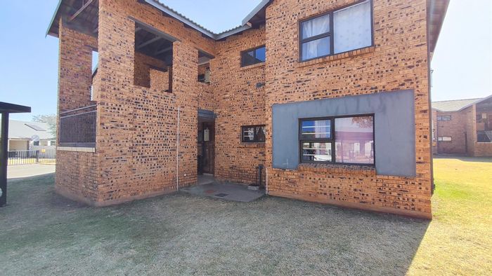 1-Bedroom Apartment in Comet For Sale, Secure Living, Close to Amenities