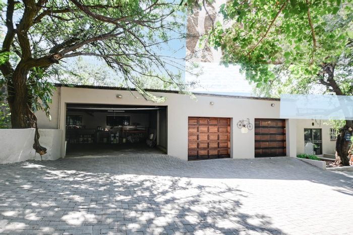 For Sale: Kameeldrift West Small Holding with two houses, hiking rights, and ample parking.