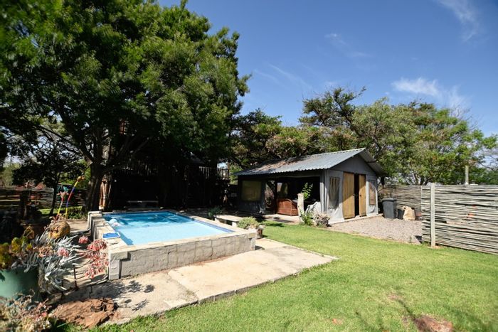 For Sale: Cullinan Central Small Holding with pool, cottage, and borehole water.
