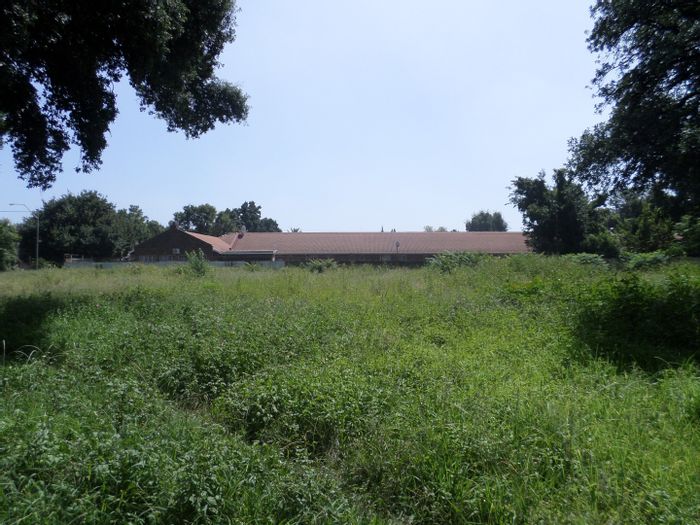 Vacant Land Residential For Sale in Three Rivers, ideal for multiple unit development.