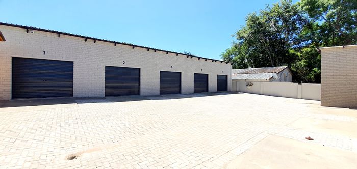 Secure 36m² industrial unit in Louis Trichardt Central, available to rent.