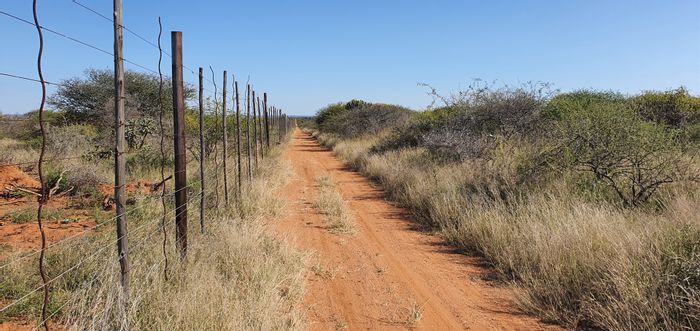 For Sale: 382ha Farm in Louis Trichardt Central, ideal for livestock and game farming.