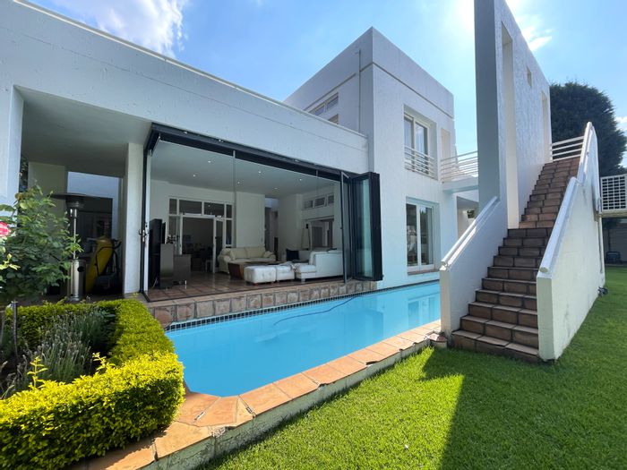 Brooklyn House For Sale: 4 Bedrooms, Office, Pool, Near Schools and TUKS.