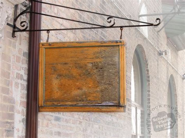 For Sale: Retail property in Eloff, tenanted with steady income and prime exposure.