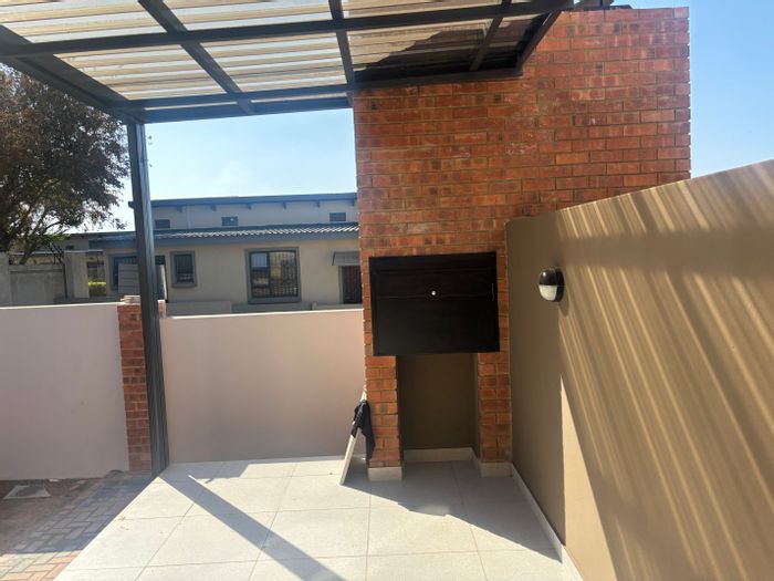 For Sale: Ben Fleur House with 3 beds, 2 baths, double carport/garage.