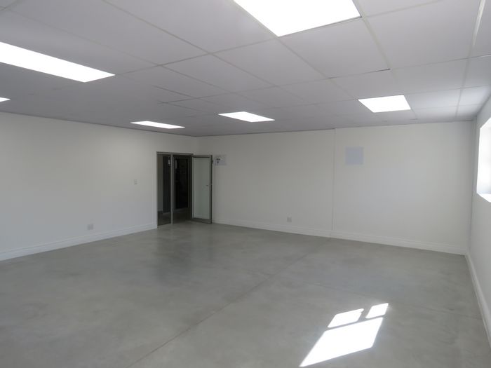 Office to Rent in Somerset West Central - 69 sqm, secure access, parking available.