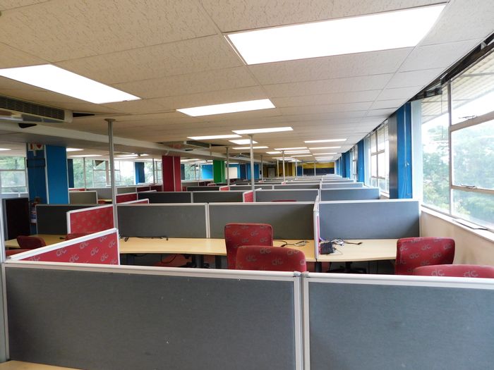 To Rent: 1,380 m² Office in Ferndale with flexible lease, security, and amenities.