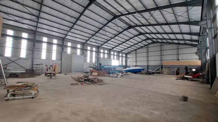 Industrial Unit To Rent in Alton: Versatile space with great exposure and access.