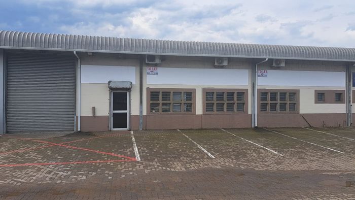 204m2 Industrial Mini Factory To Rent in Alton with office, parking, and 3-phase power.
