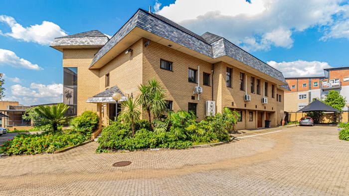 For Sale: Ferndale Office with 791 m², parking, solar, and flexible layout.