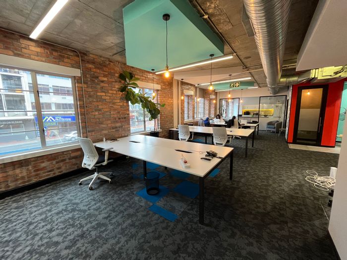 Prime Green Point office to rent: 199m², high visibility, secure environment.