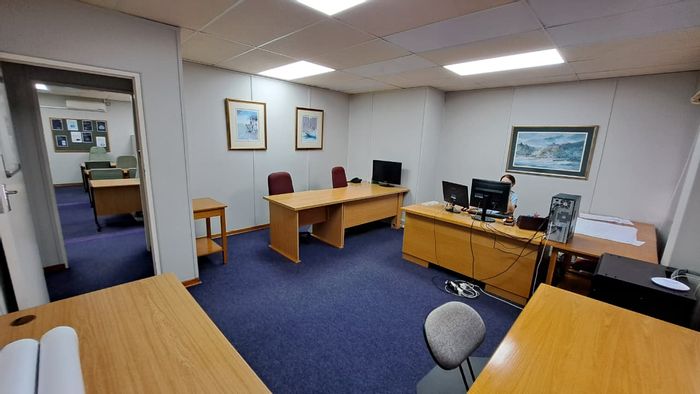 For Sale: 200 m² Furnished Office in Empangeni Central with Parking and Boardroom Access.