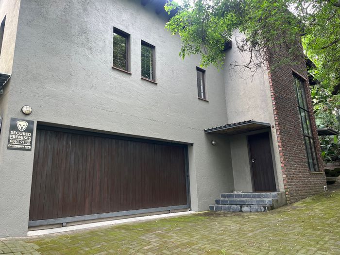 House To Rent in Steiltes: 3 Bedrooms, garden, double garage, pet-friendly.