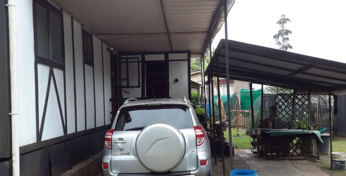 Inchanga House For Sale: 2 beds, pool, clubhouse, security, and gardens.