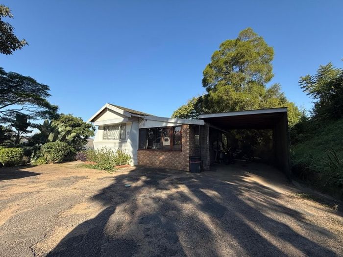 Inchanga House For Sale: 2 beds, garden view, 24-hour security, community amenities.