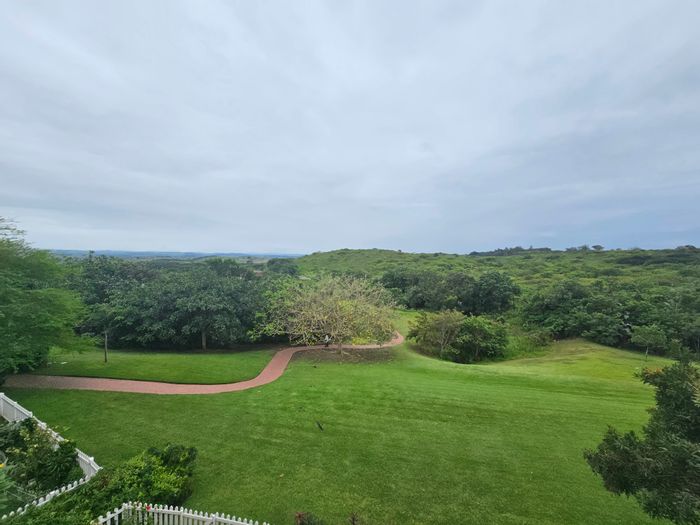 2-Bedroom Apartment in Sheffield Beach with Pool, Security, and Pet-Friendly Amenities. To Rent.