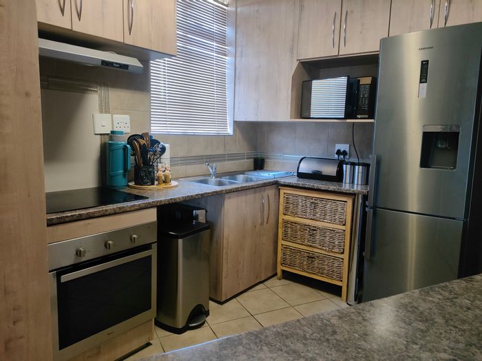 For Sale: 3-Bedroom Townhouse in Silverton with Secure Parking and Balcony Access.