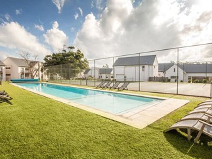 1 Bedroom Apartment To Rent in Emberton Estate with clubhouse, pool, and tennis court.