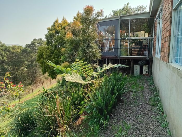 Inchanga House For Sale: 2 Bedrooms, Jacuzzi, Workshops, Community Amenities, Secure Living.