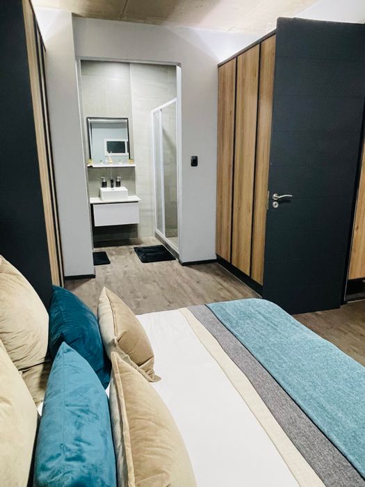 For Sale: Apartment in Hatfield with gym, rooftop gardens, and eco-friendly features.