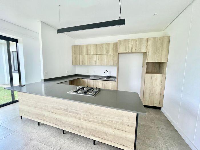 3-Bedroom Cluster To Rent in Sheffield Beach, near beach and shopping amenities.