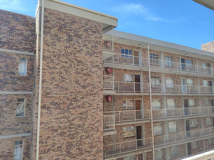 Flat For Sale in Silverton: 2 Bedrooms, balcony, near schools and transport.