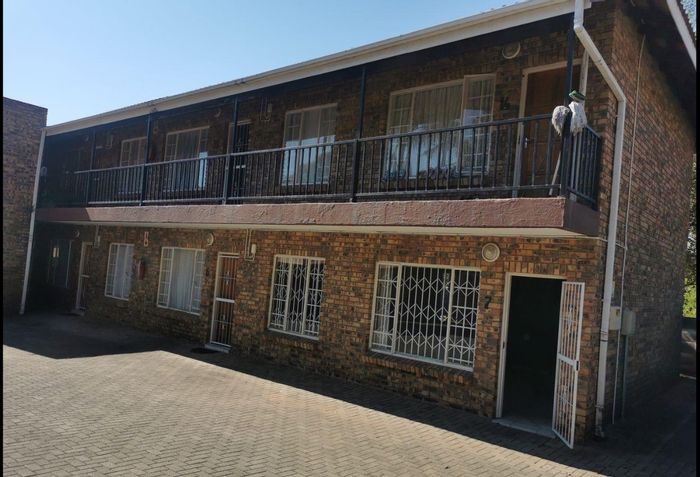 2-Bedroom Apartment in Sonheuwel To Rent with Carport, Lease Terms Apply.