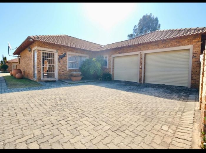 2-Bedroom House For Sale in New Era with pool, garage, and secure complex.