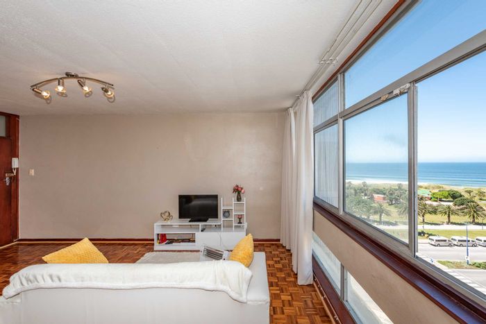 For Sale: Apartment in Humewood with ocean views, security, and convenient access.
