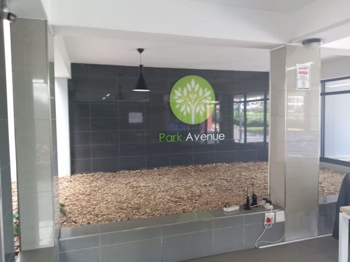 2-Bedroom Apartment To Rent in Umhlanga Ridge with Gym, Pool, and Parking.