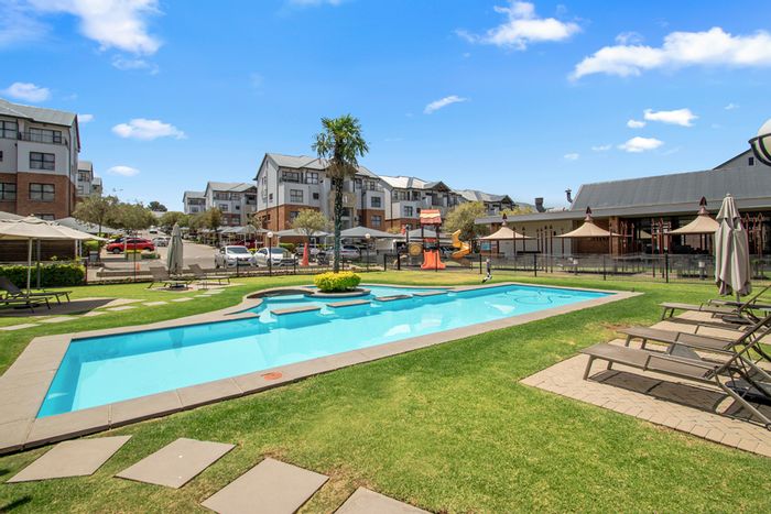 3-Bedroom Apartment For Sale in Olivedale with Pool, Spa, Gym, and Cinema.