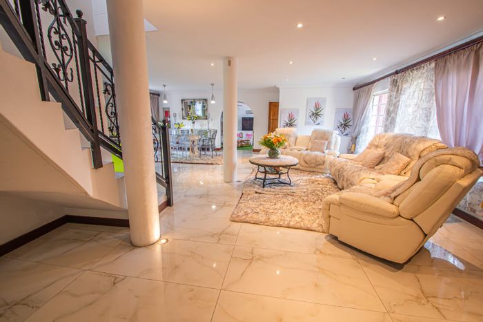 For Sale: Spacious House in Montana Park with 6 Bedrooms, Office, and Double Garage.