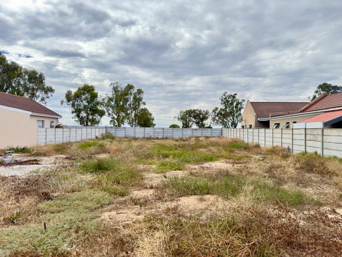 Vacant Land Residential for Sale in Port Owen – 569 m² near Marina amenities.