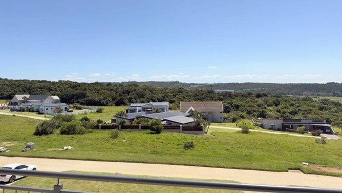 For Sale: House in Royalston Residential Estate & Wildlife Reserve, 3 beds, 4 garages.