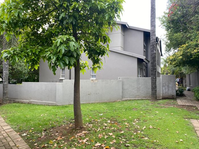 Noordhang Apartment To Rent: 2 Bedrooms, Pool Access, Close to Amenities.