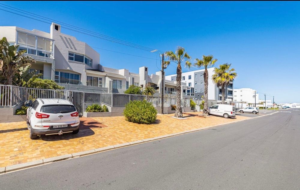 Street view outside 2