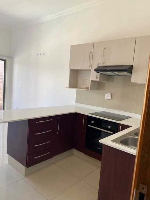 2-Bedroom Apartment To Rent in Umhlanga Ridge with pool, gym, and balcony.