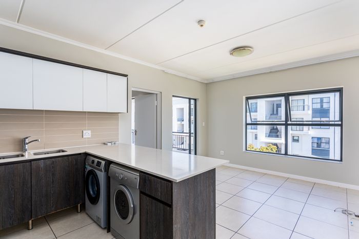 For Sale: Apartment in Sandown with pool, gym, concierge, and Airbnb potential.