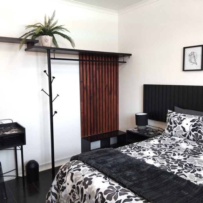 1-Bedroom Apartment To Rent in Zonnebloem with pool, security, and fully equipped amenities.