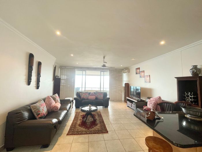 3-Bedroom Apartment To Rent in Westbrook with Beach Access and Pool.